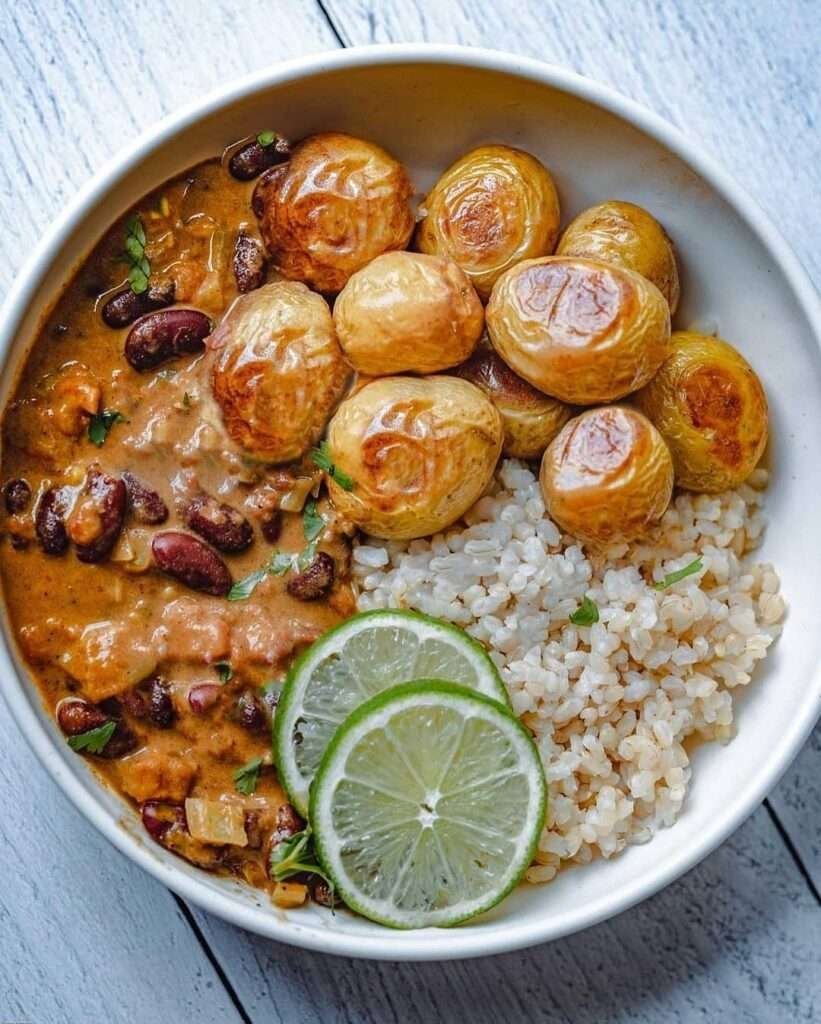 bean curry with roasted potatoes 😋